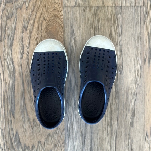 Native size 9 Navy - Picture 1 of 6